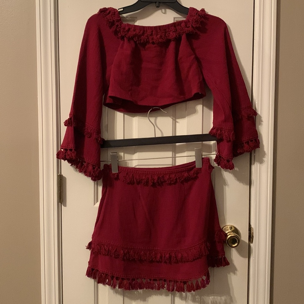 American Threads By Native Daughters Burgundy Tas… - image 2